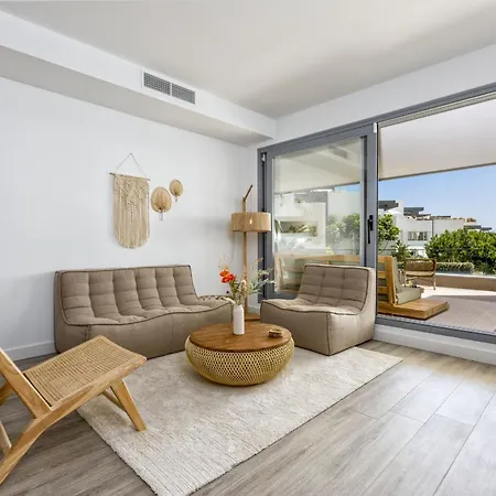 Vivi Homes - Casa Ferli Pool, Garden, Golf & Sea View 마르베야