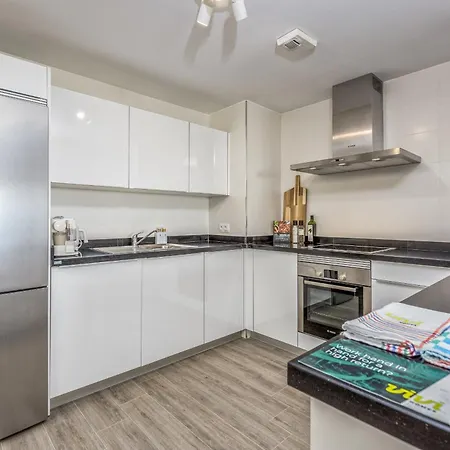 Vivi Homes - Casa Ferli Pool, Garden, Golf & Sea View Apartment *