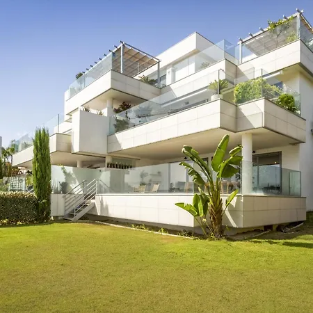 Vivi Homes - Casa Ferli Pool, Garden, Golf & Sea View Apartment Marbella