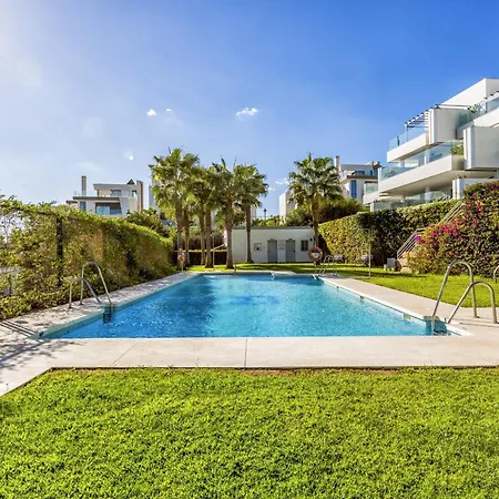 Vivi Homes - Casa Ferli Pool, Garden, Golf & Sea View 아파트