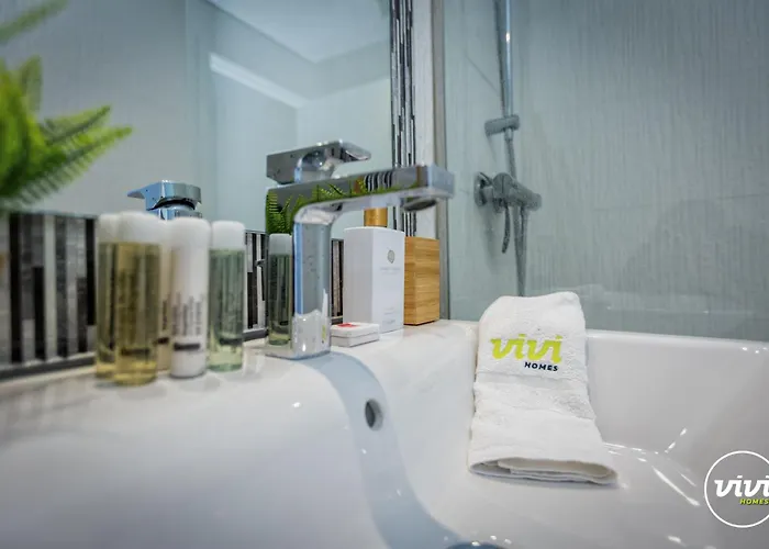 Vivi Homes - Casa Ferli Pool, Garden, Golf & Sea View Apartment Marbella