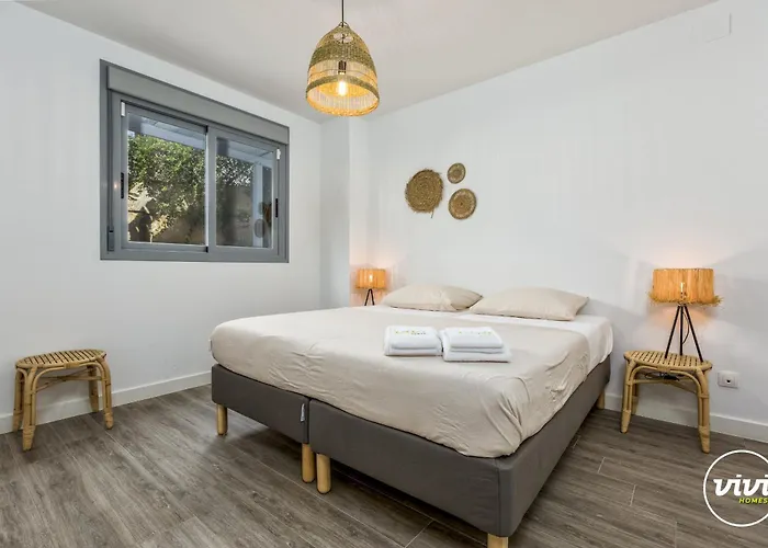 Vivi Homes - Casa Ferli Pool, Garden, Golf & Sea View * Marbella
