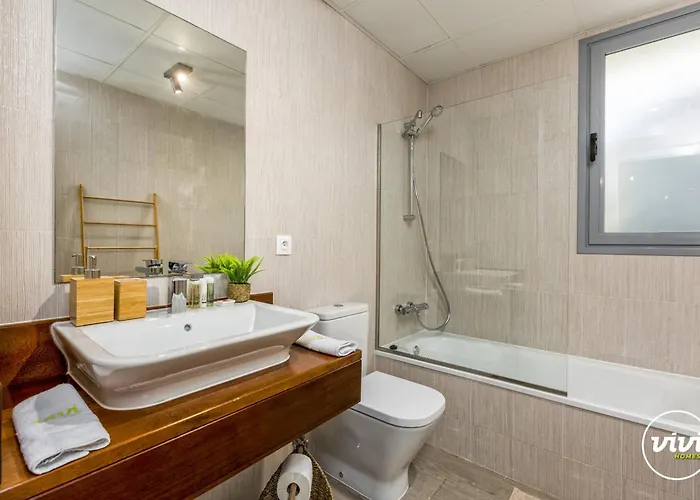 Vivi Homes - Casa Ferli Pool, Garden, Golf & Sea View マルベーリャ