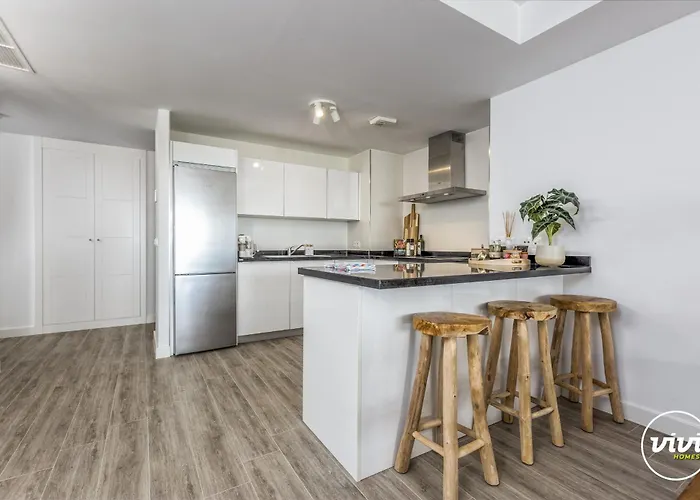 Vivi Homes - Casa Ferli Pool, Garden, Golf & Sea View Apartment