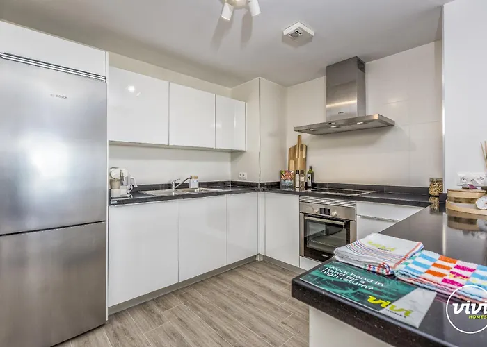 Vivi Homes - Casa Ferli Pool, Garden, Golf & Sea View * Marbella