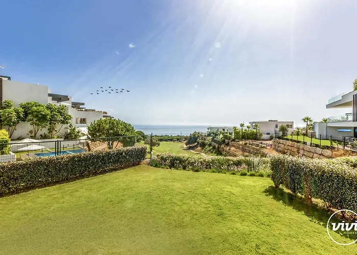 Vivi Homes - Casa Ferli Pool, Garden, Golf & Sea View アパート *