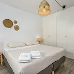 Vivi Homes - Casa Ferli Pool, Garden, Golf & Sea View Apartment