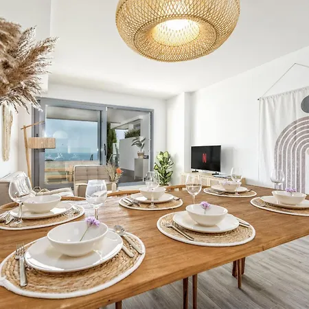 Vivi Homes - Casa Ferli Pool, Garden, Golf & Sea View * Marbella