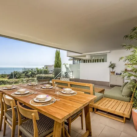 Vivi Homes - Casa Ferli Pool, Garden, Golf & Sea View Marbella